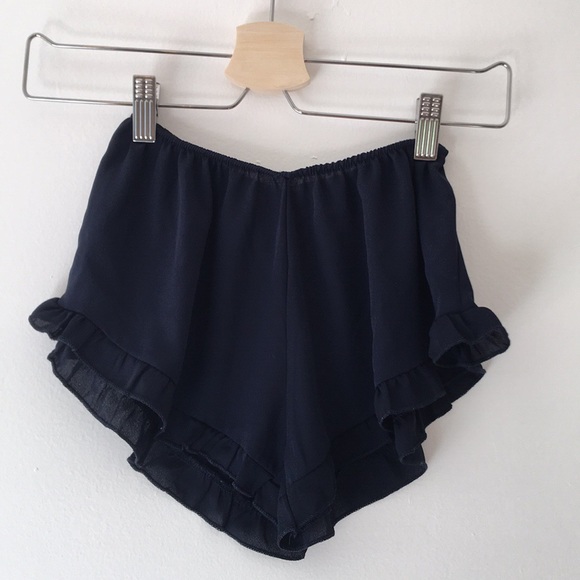 Brandy Melville Pants - Brandy Melville navy flowy shorts
